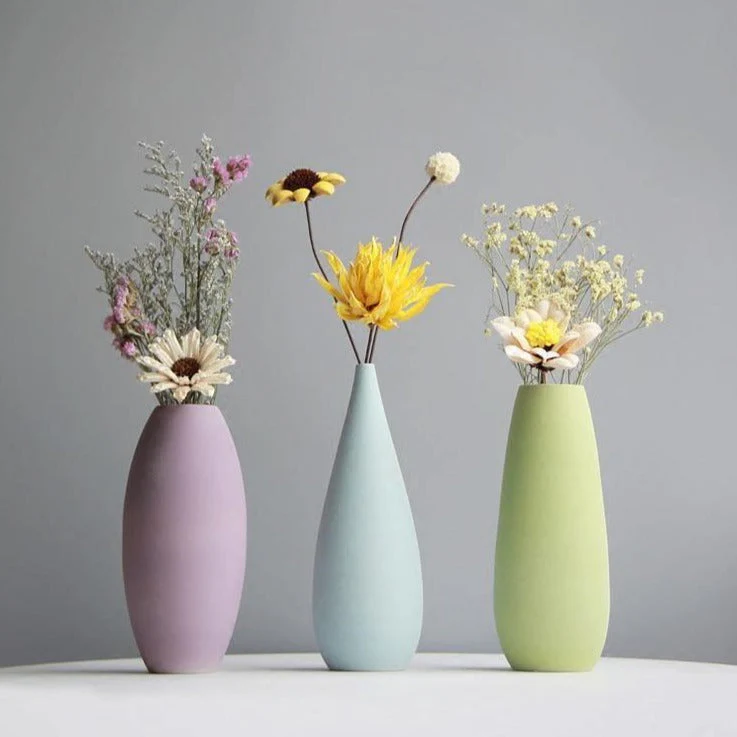 How to Display Ceramic Vases on Enterge 1