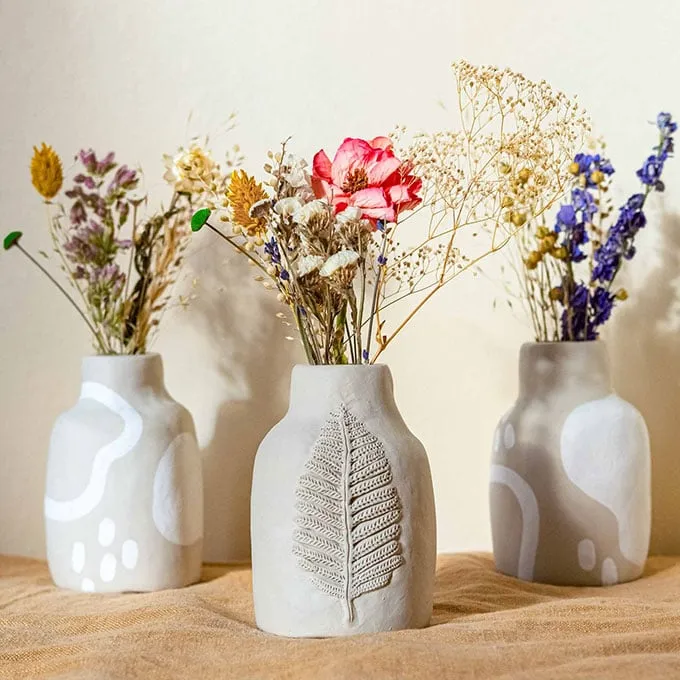 How to Display Ceramic Vases on Enterge 2